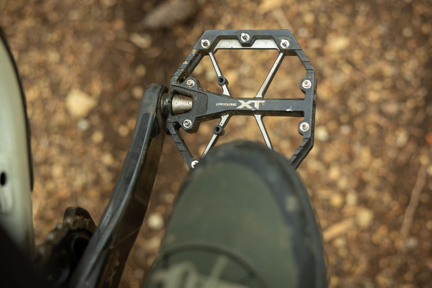 Shimano PD-M8240 Deore XT MTB flat pedals