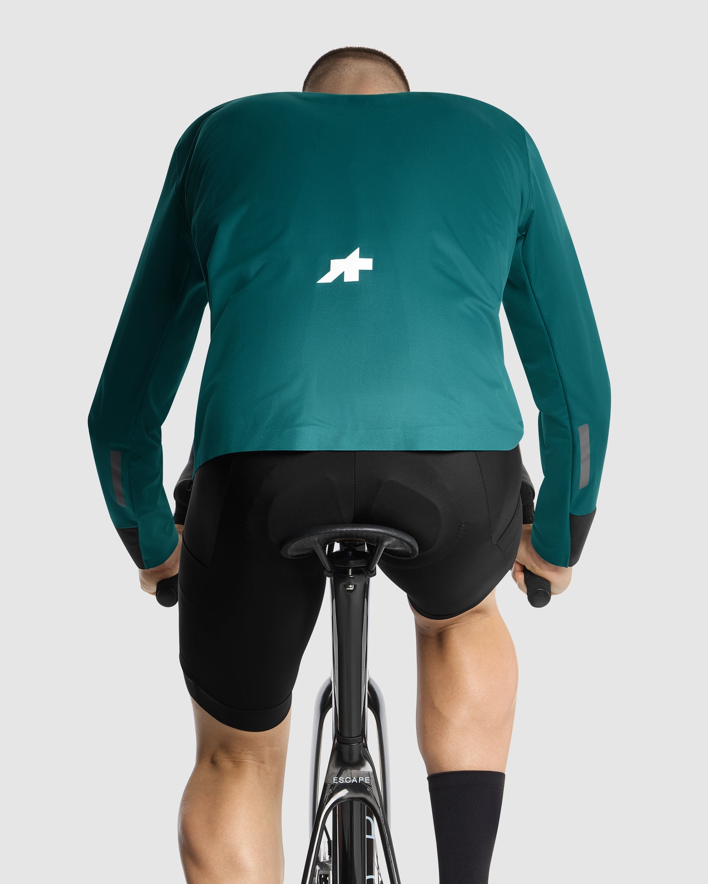 ASSOS TACTICA Rain Jacket T5