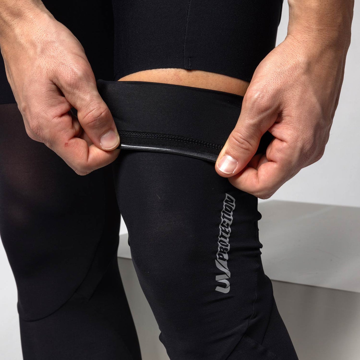 Ale Clothing Estate Knee Band