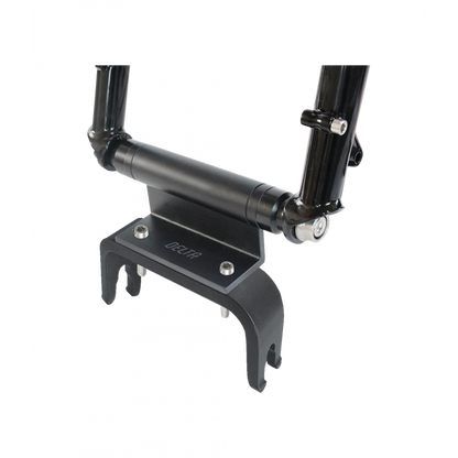 Delta Thru-Axle Hitch Pro