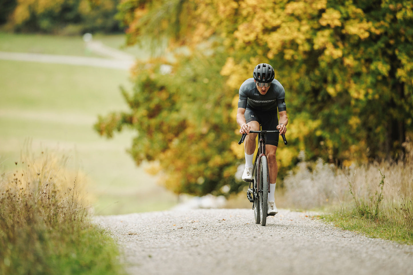Merida Mission 9000 - Glossy Gunmetal Grey To Wildberry Fade - MY26 Gravel Bike
