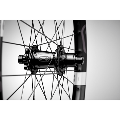 Crankbrothers Synthesis Enduro 11 - I9 Hydra 27.5 Super Boost SRAM XD
