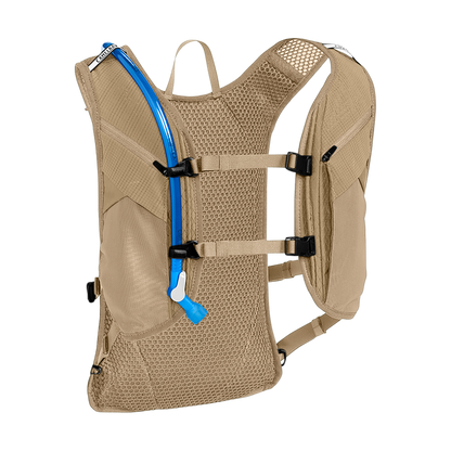 CamelBak Chase Adventure 8 Vest 70 Oz