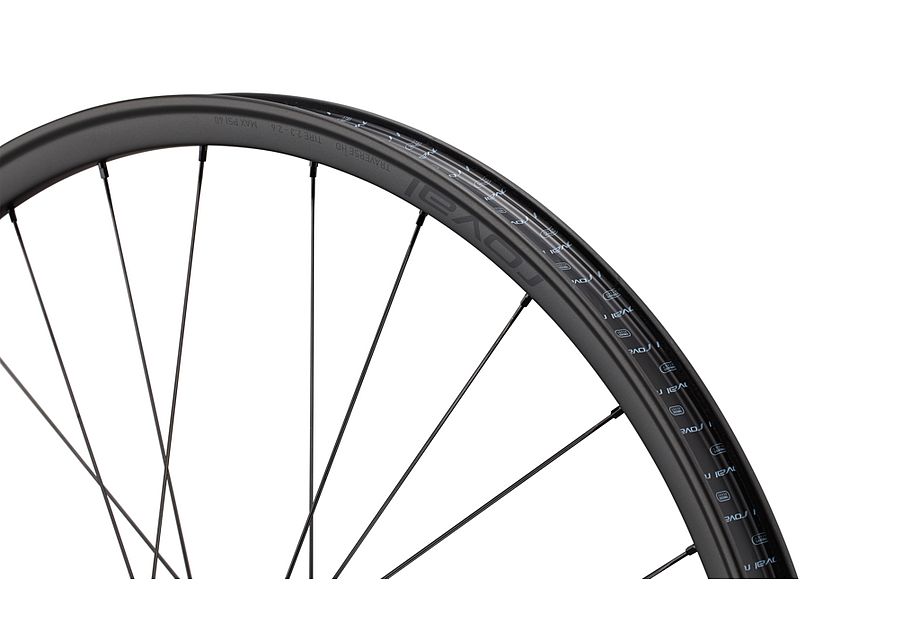 Specialized Traverse HD 240 DEG