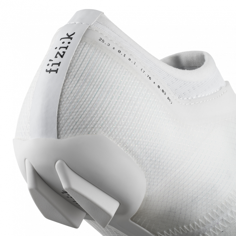 Fizik Vento Vega Carbon