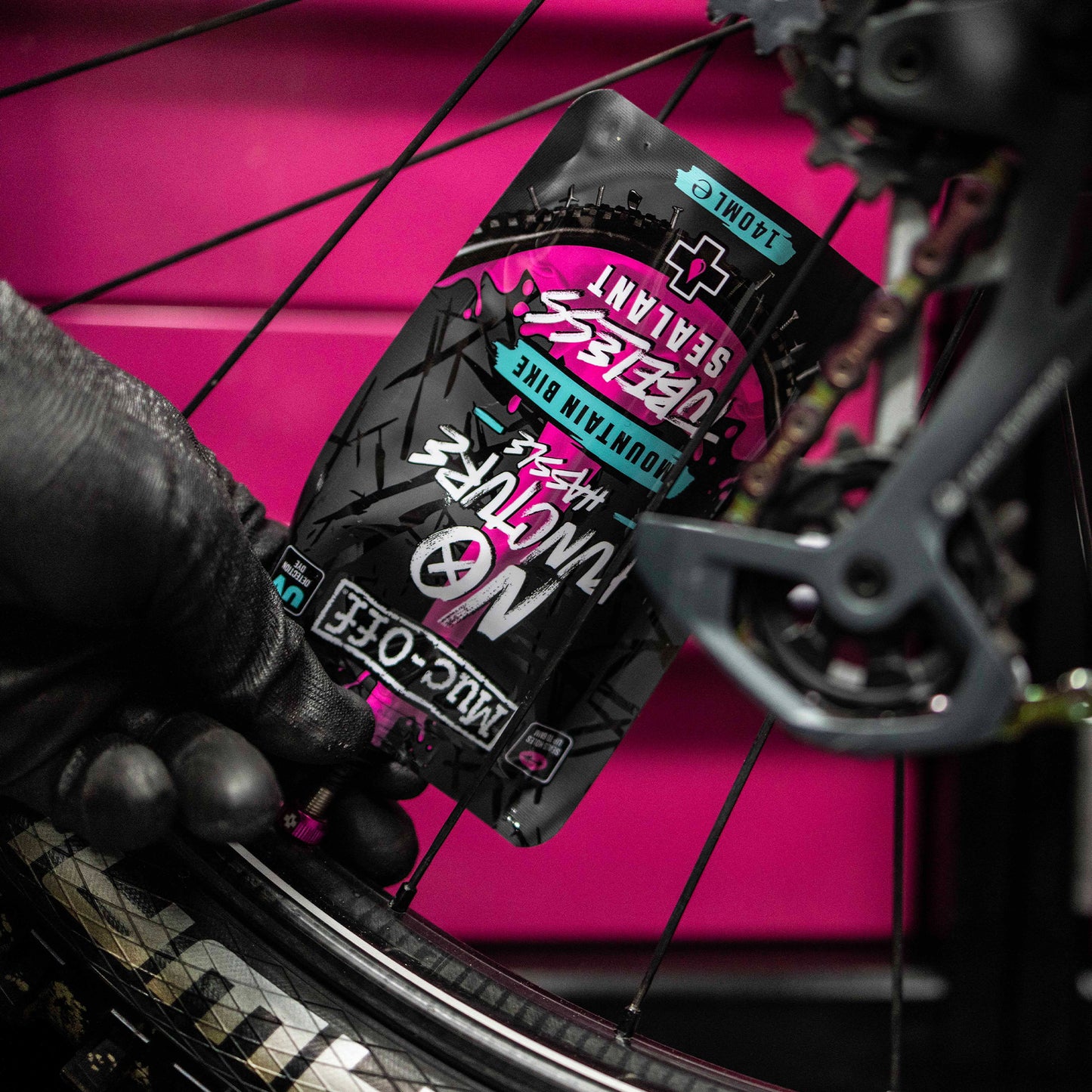 Muc-Off No Puncture Hassle 140ml - Pouch Only