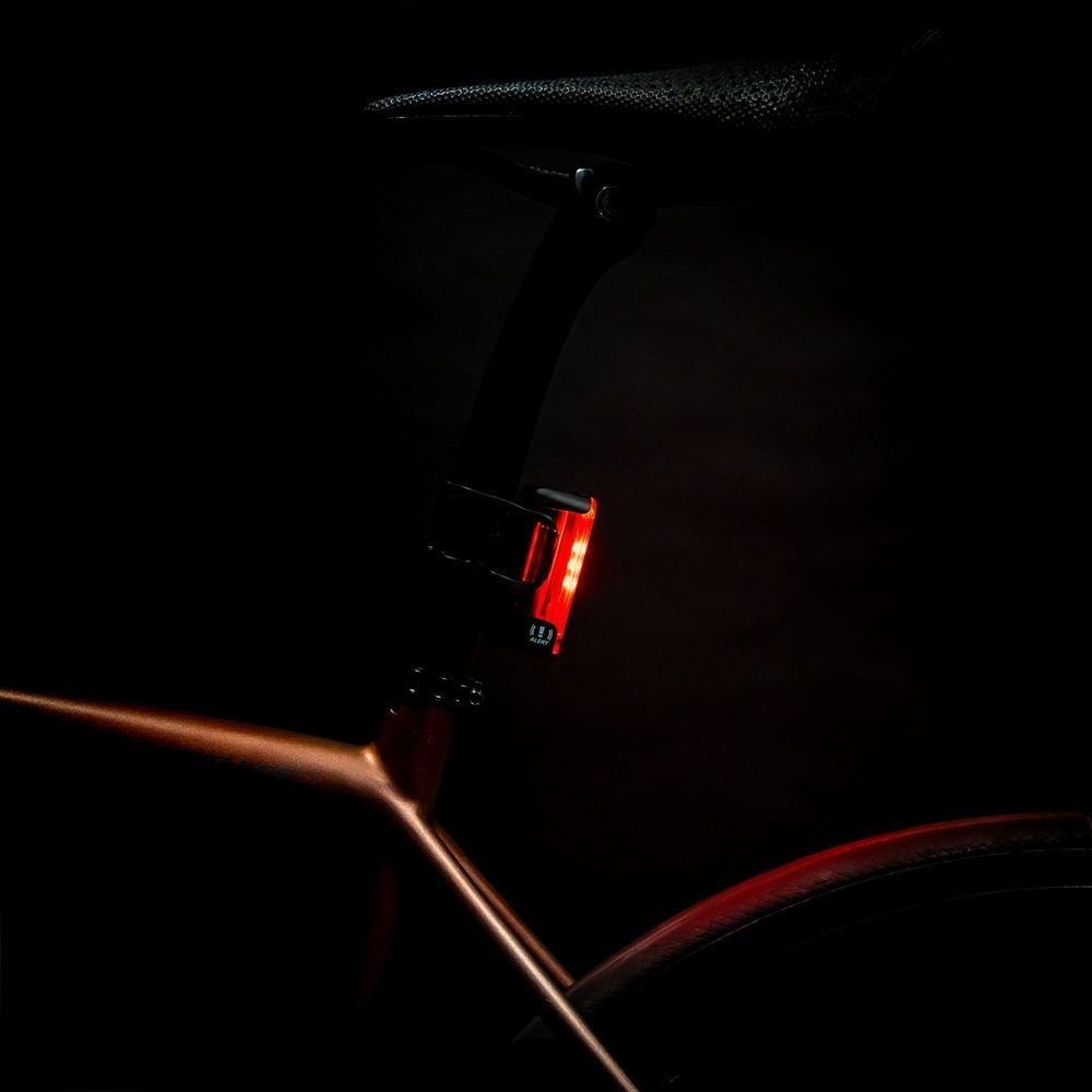 Lezyne Strip Pro Ai Alert 400+ Rear Light