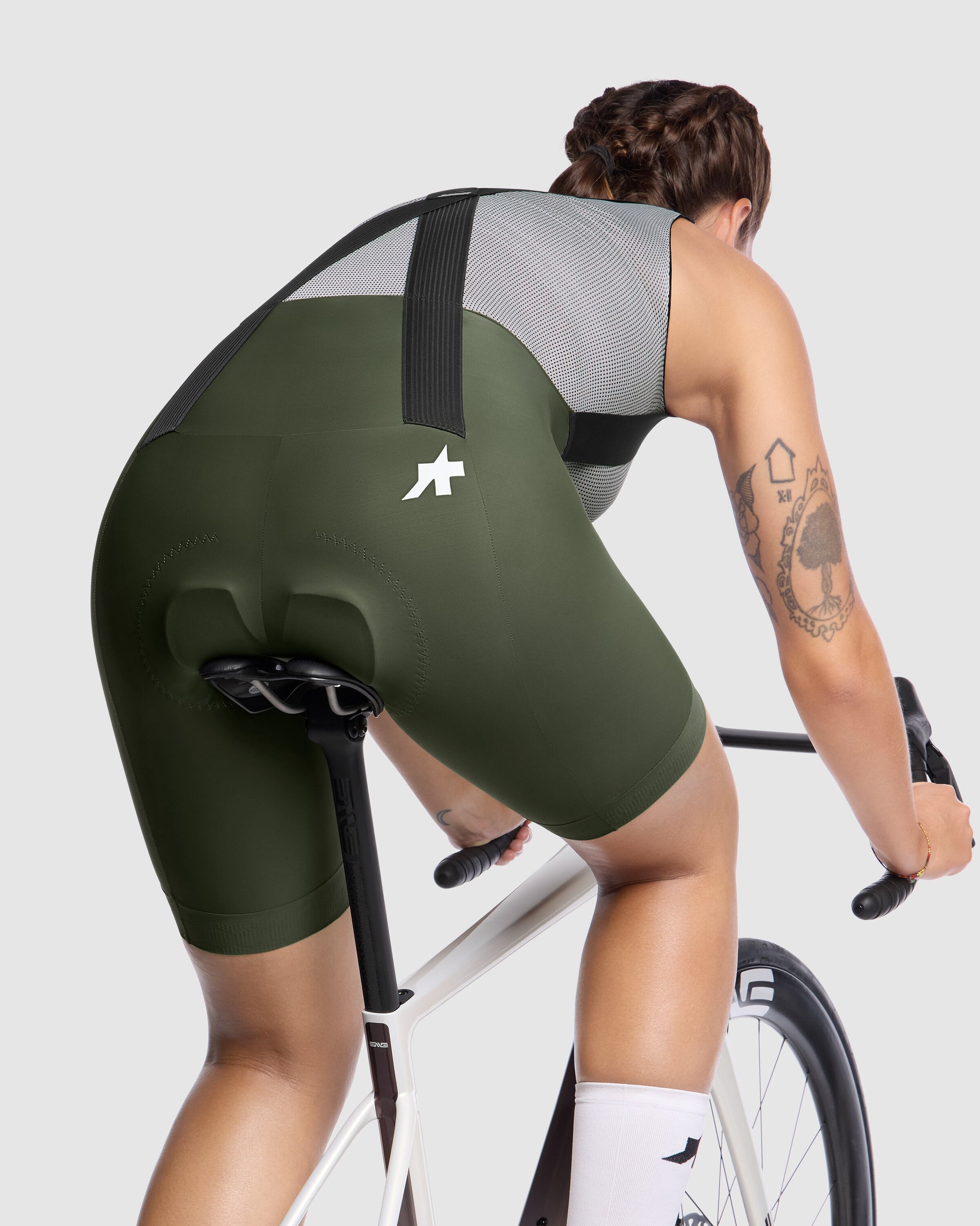 ASSOS UMA GT Bib Shorts S11 — view 30