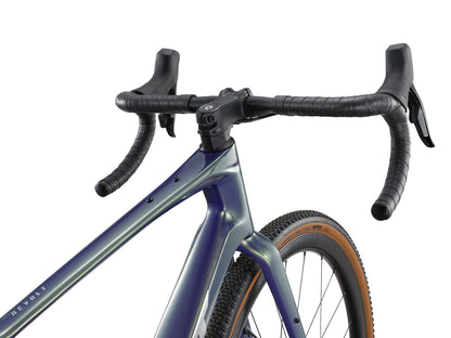 Giant Revolt Advanced Pro 0 2025