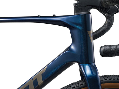 Giant Revolt Advanced Pro 1