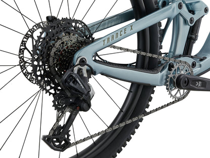 Giant Trance X Advanced 2 2027 - Cryo Silver