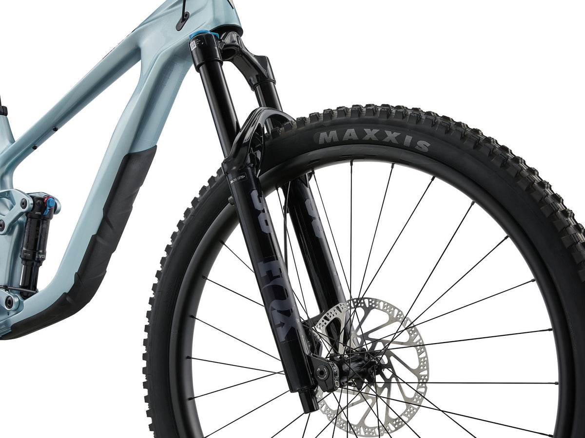 Giant Trance X Advanced 2 2027 - Cryo Silver