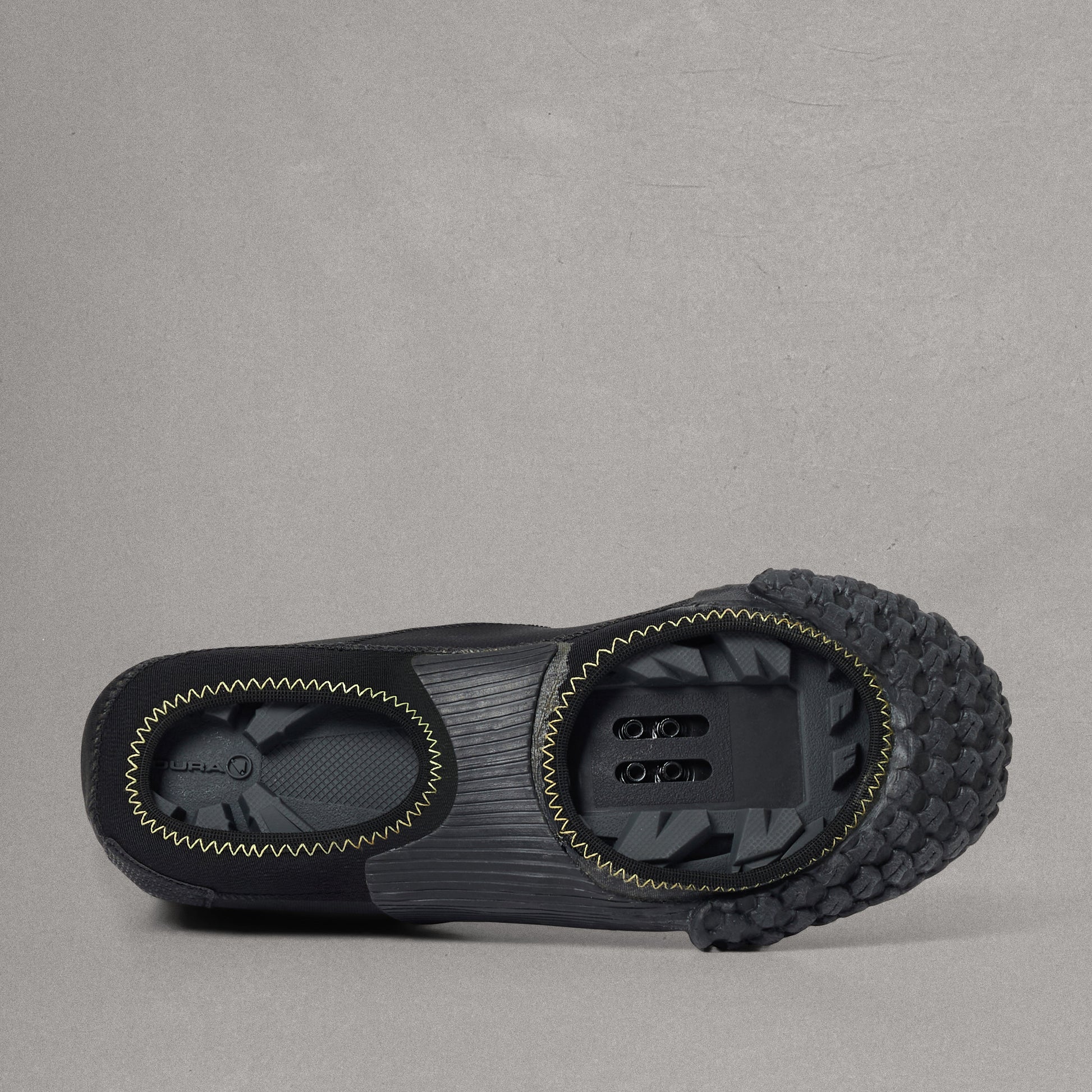 Endura MT500 Overshoe — view 3