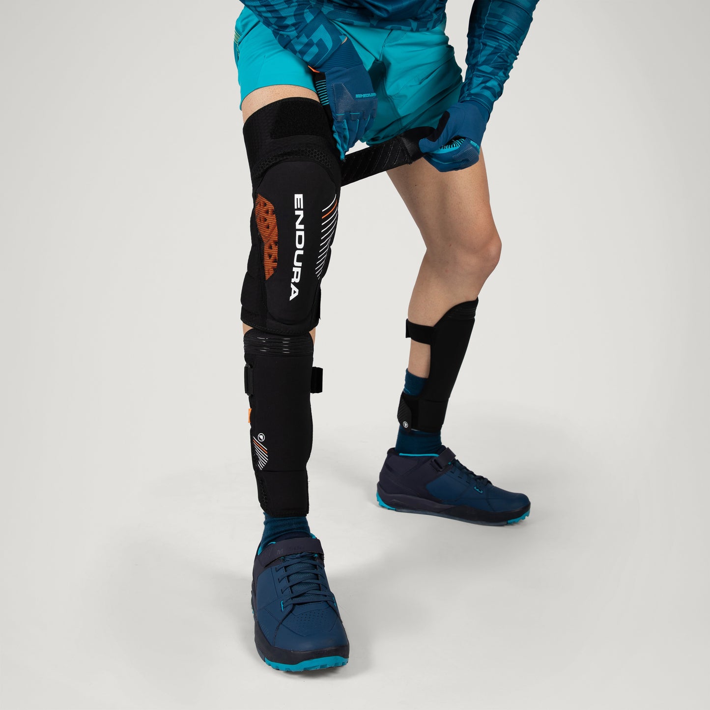 Endura MT500 D3O Open Knee Pad — view 3