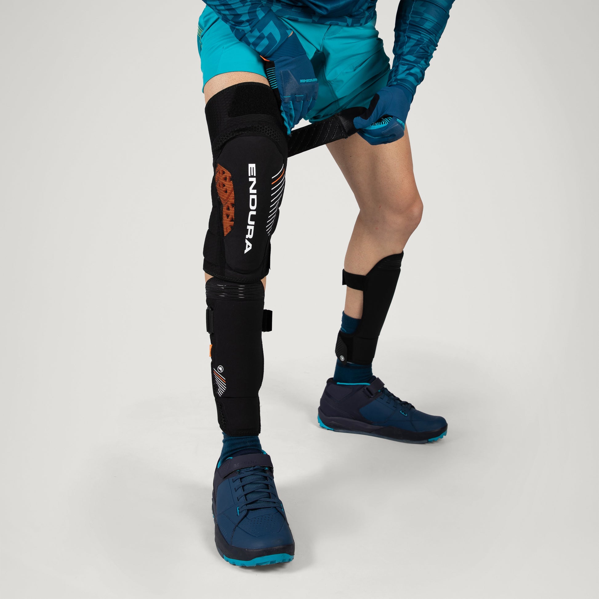 Endura MT500 D3O Open Knee Pad — view 3