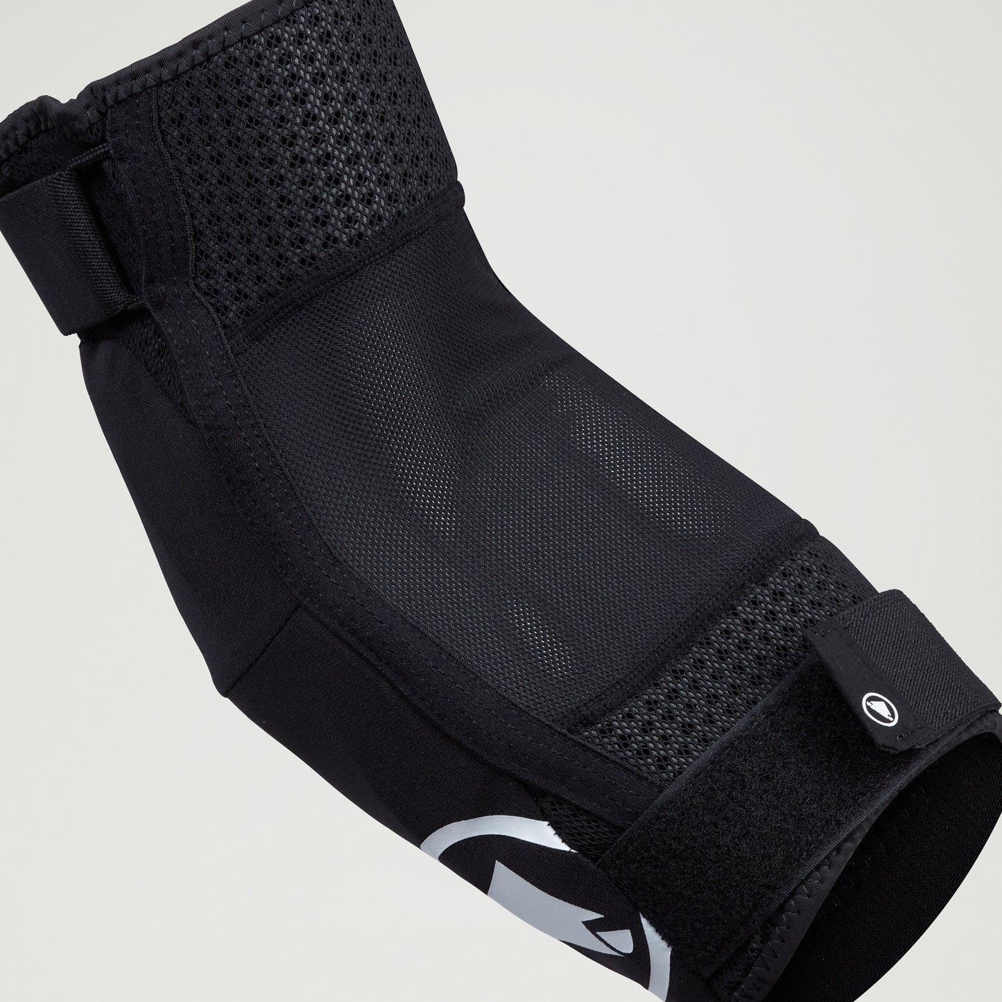 Endura SingleTrack Elbow Pad — view 3