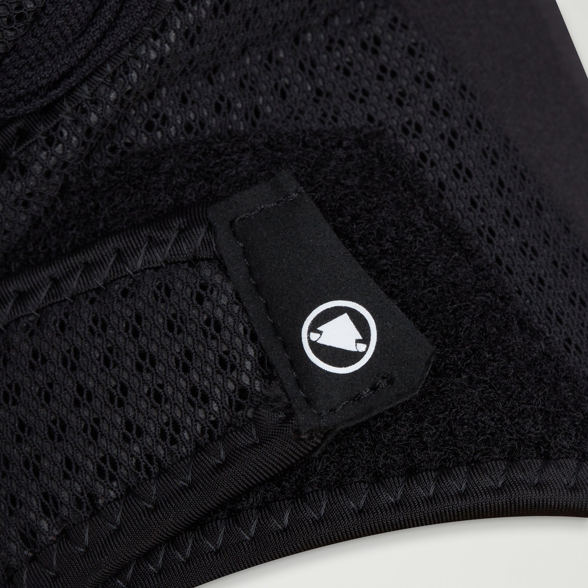 Endura SingleTrack Knee Pad — view 4