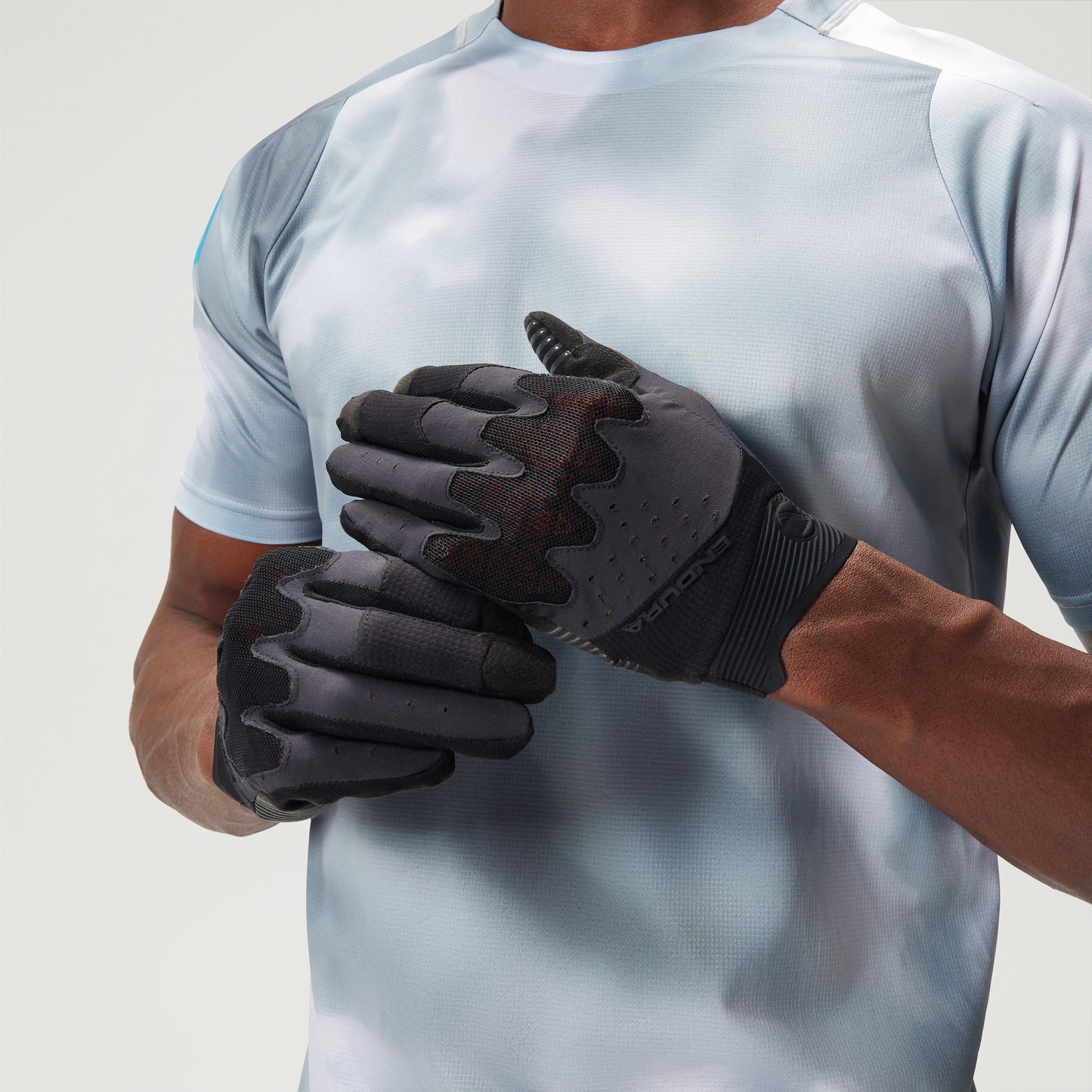 Endura MT500 D3O Glove — view 6