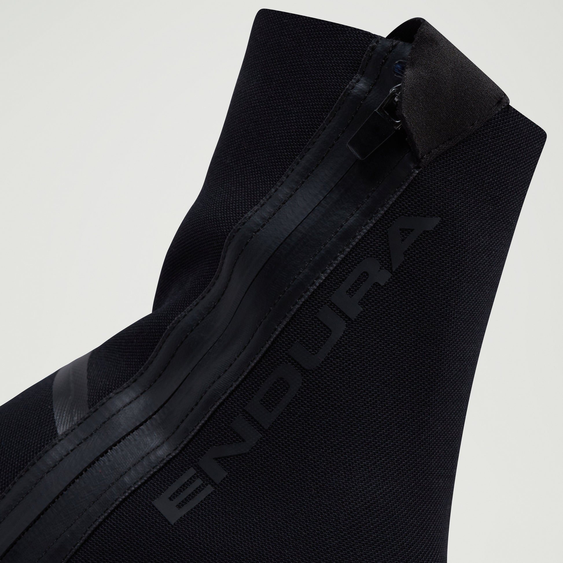 Endura MT500 Plus Overshoe — view 5