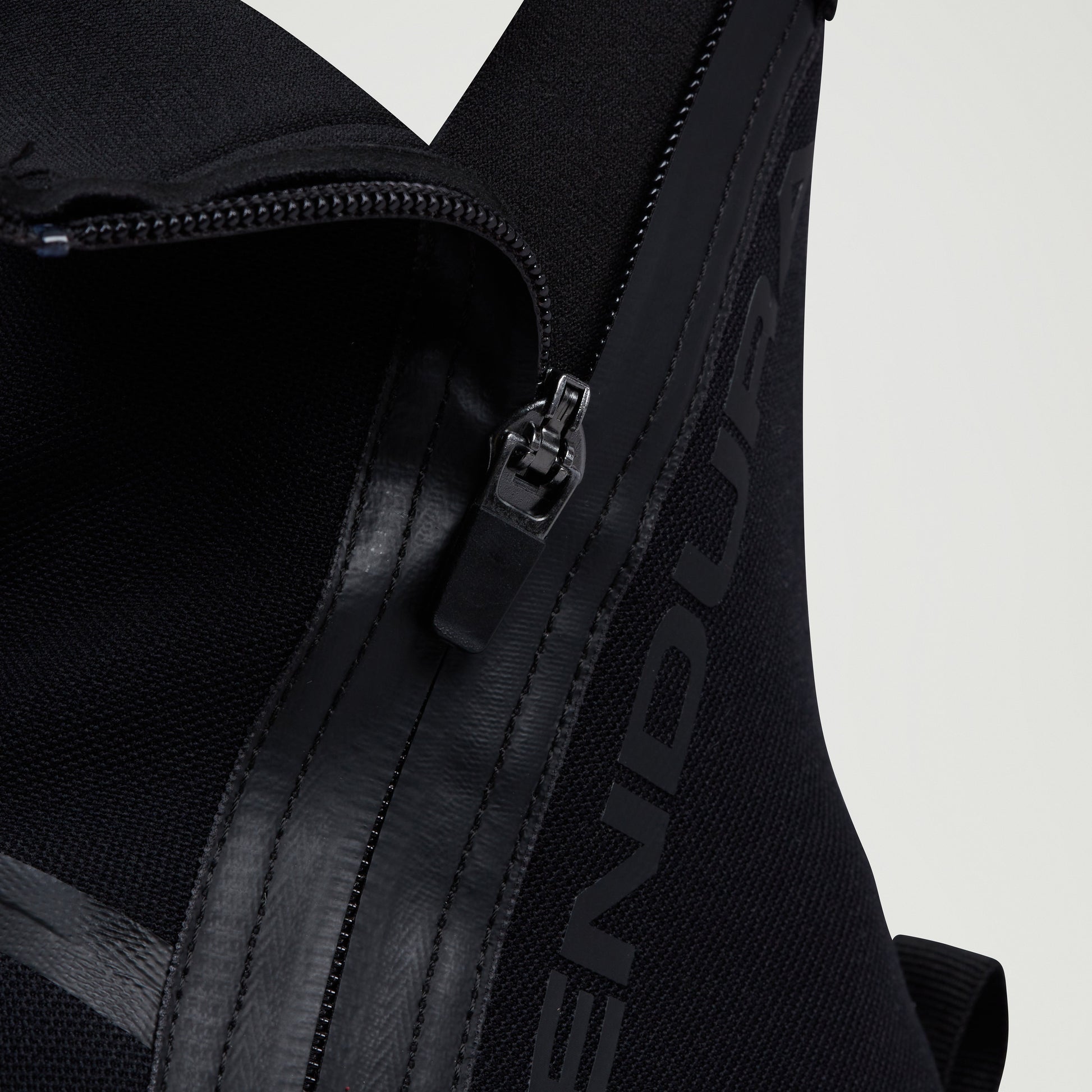 Endura MT500 Plus Overshoe — view 6
