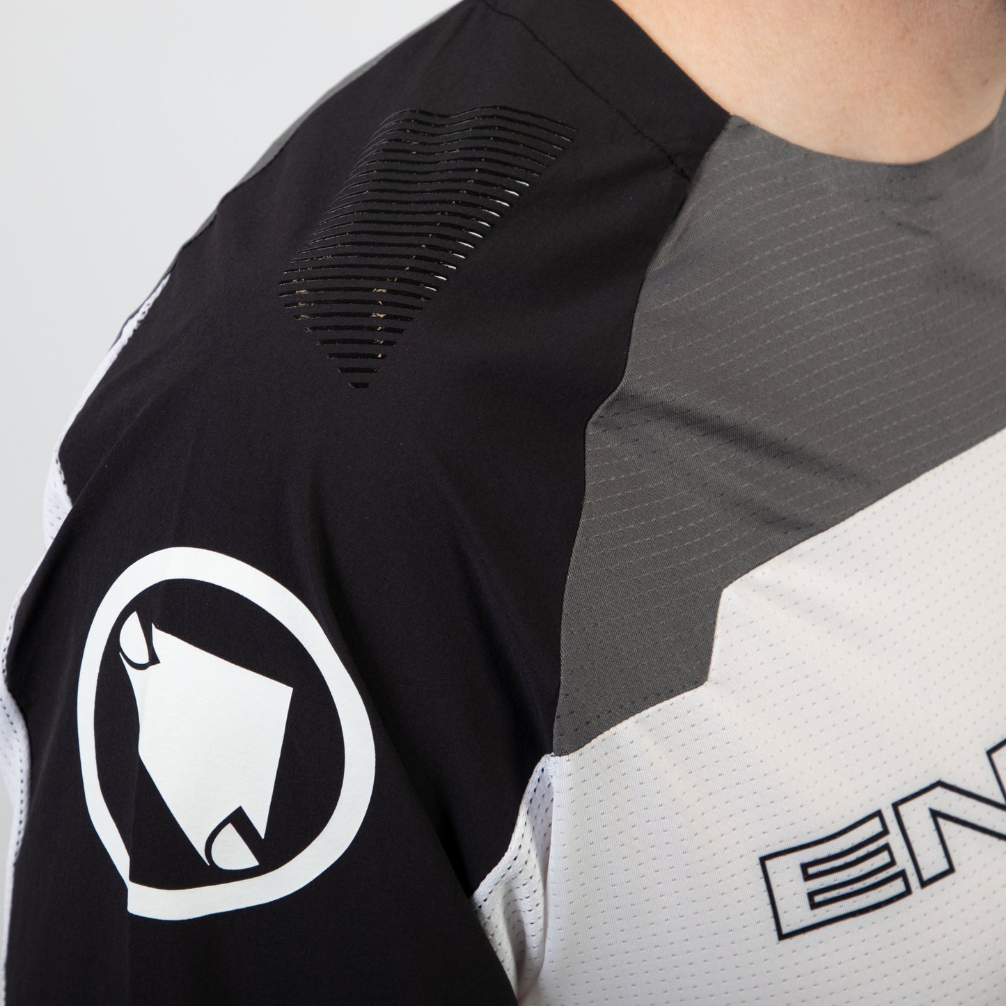 Endura MT500 Burner Lite L/S Tee — view 7