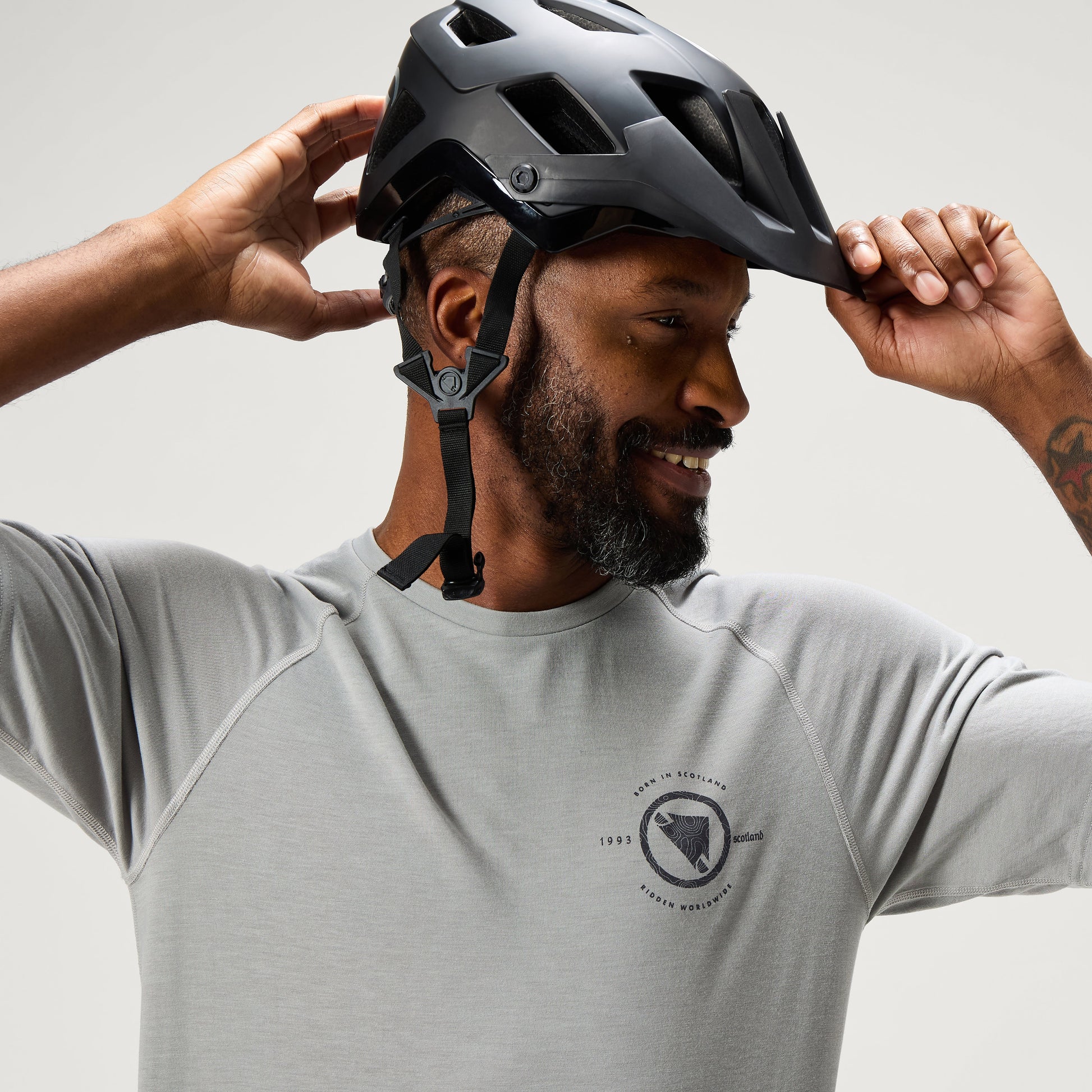Endura Loop S/S Tech Tee — view 6