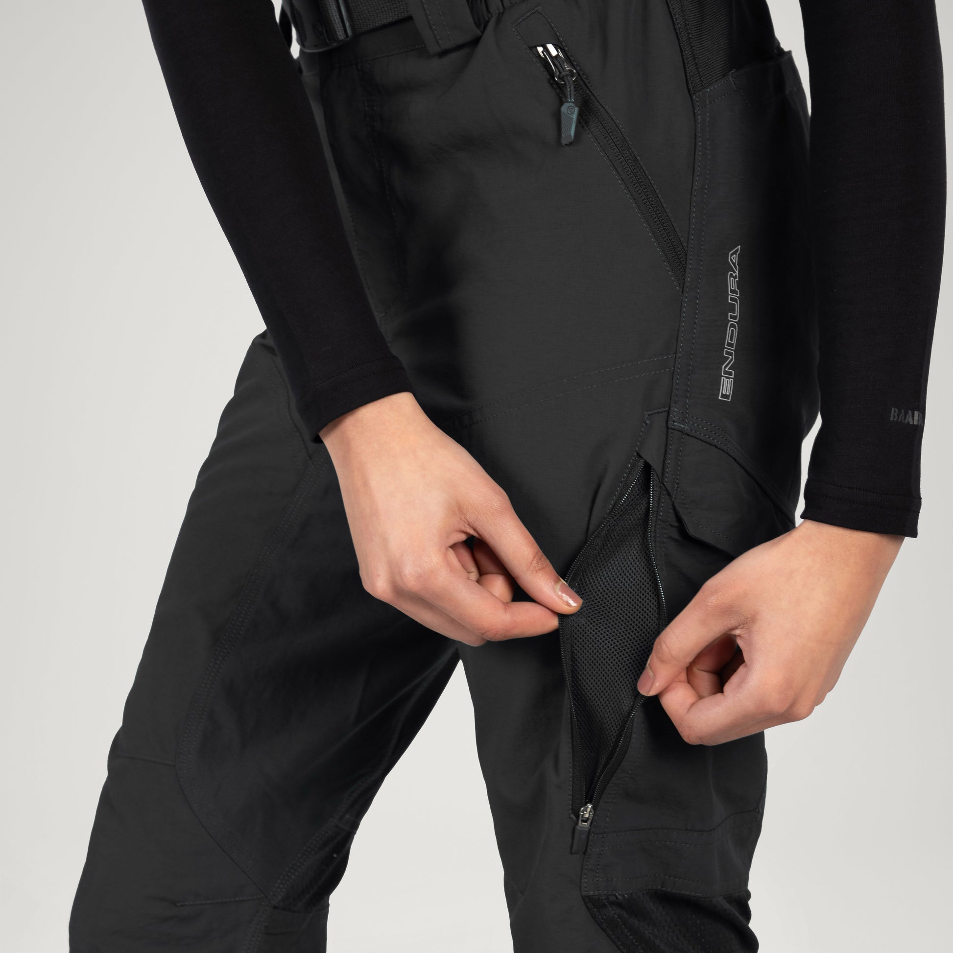 Endura Women's Hummvee 3/4 Short With Liner — view 9