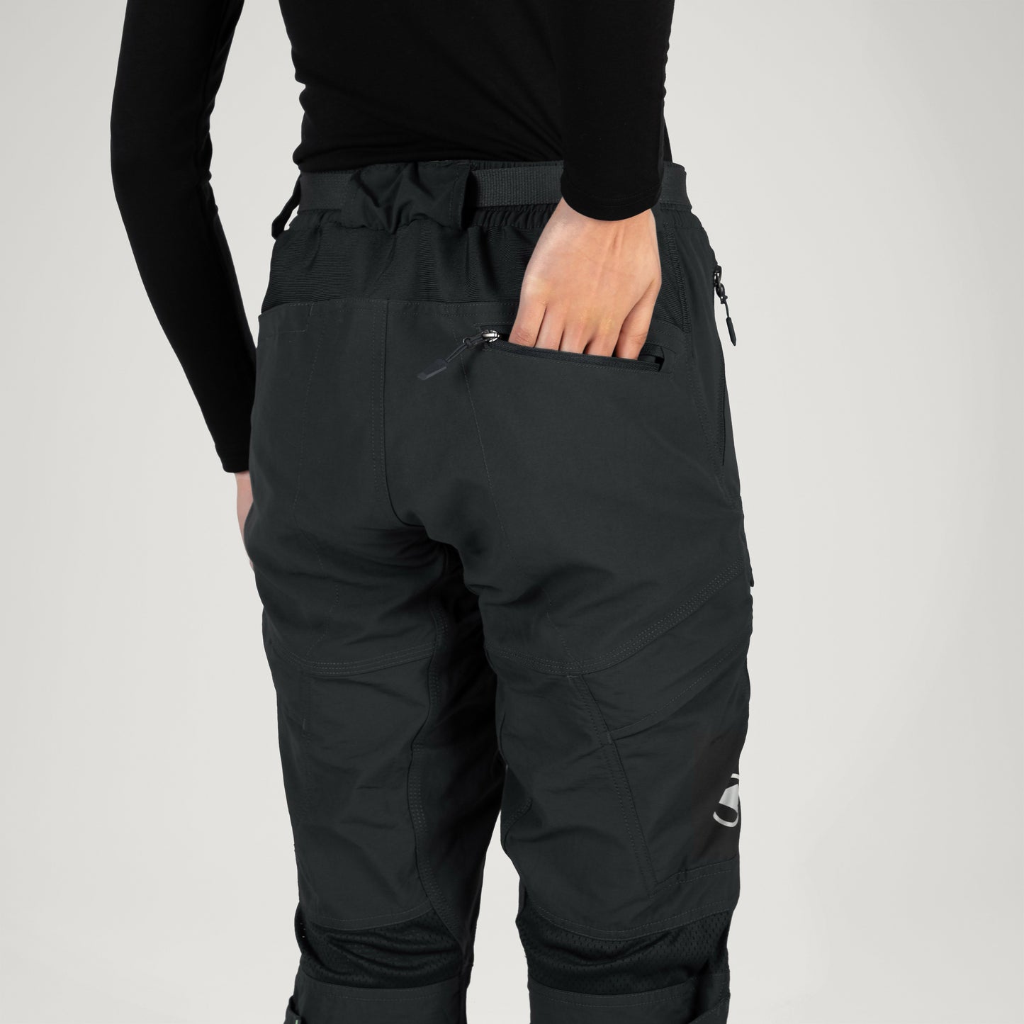 Endura Women's Hummvee 3/4 Short With Liner — view 10