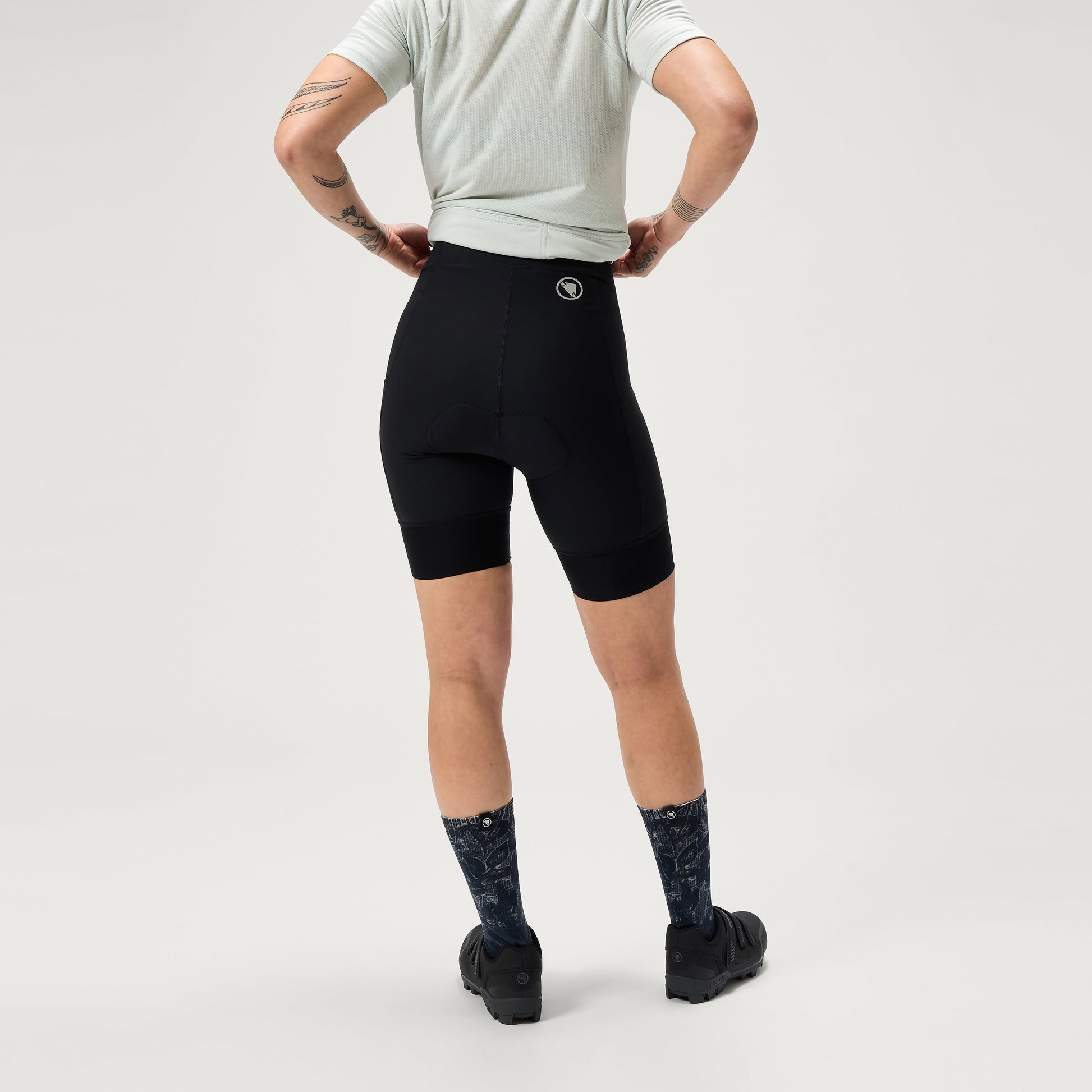 Endura Women's Loop Waist Short — view 12