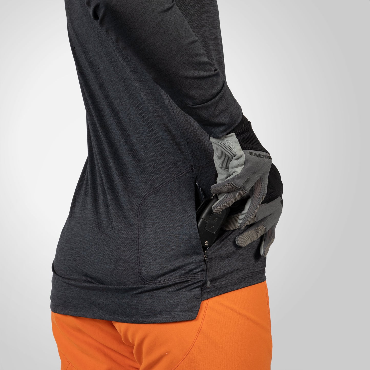 Endura Women's SingleTrack L/S Jersey — view 14
