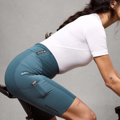 Endura Women's AllTrack Ride Waist Short — view 8