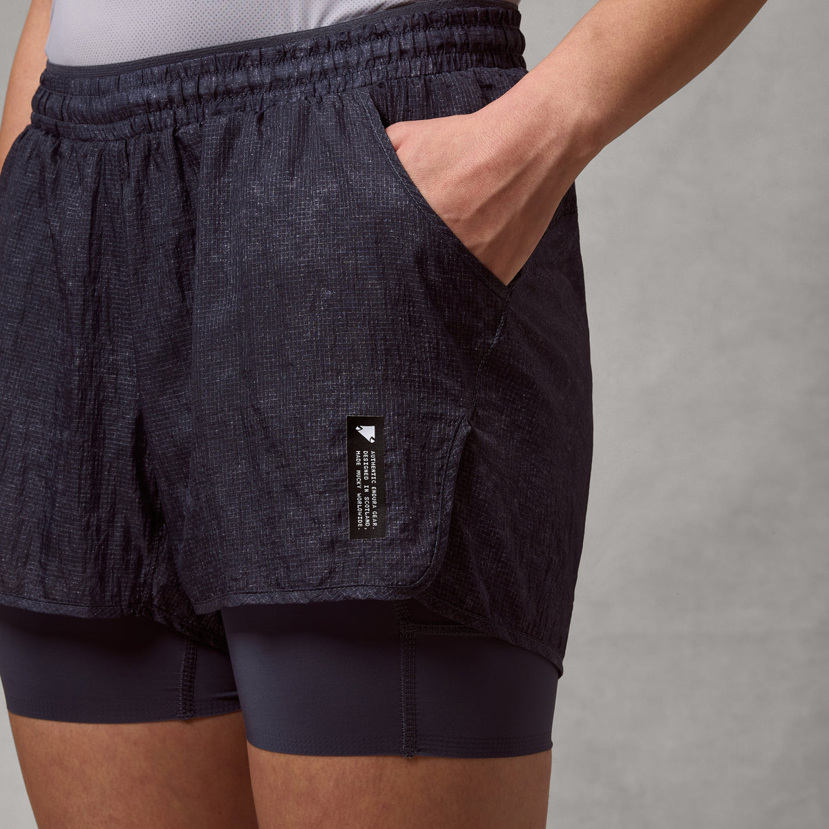 Endura Women's AllTrack Lite Lined Short — view 7
