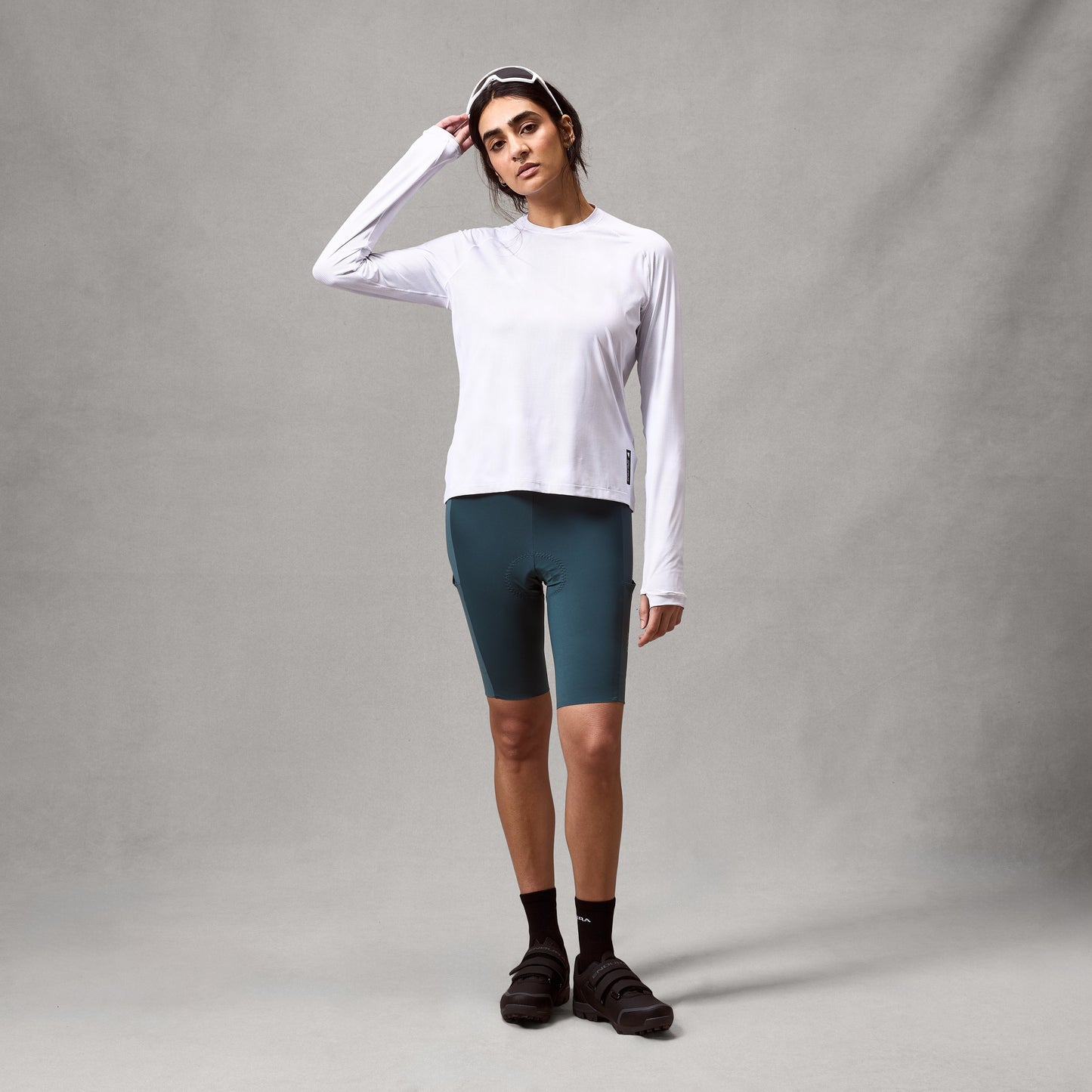 Endura Women's AllTrack Roam L/S Tech Tee — view 12