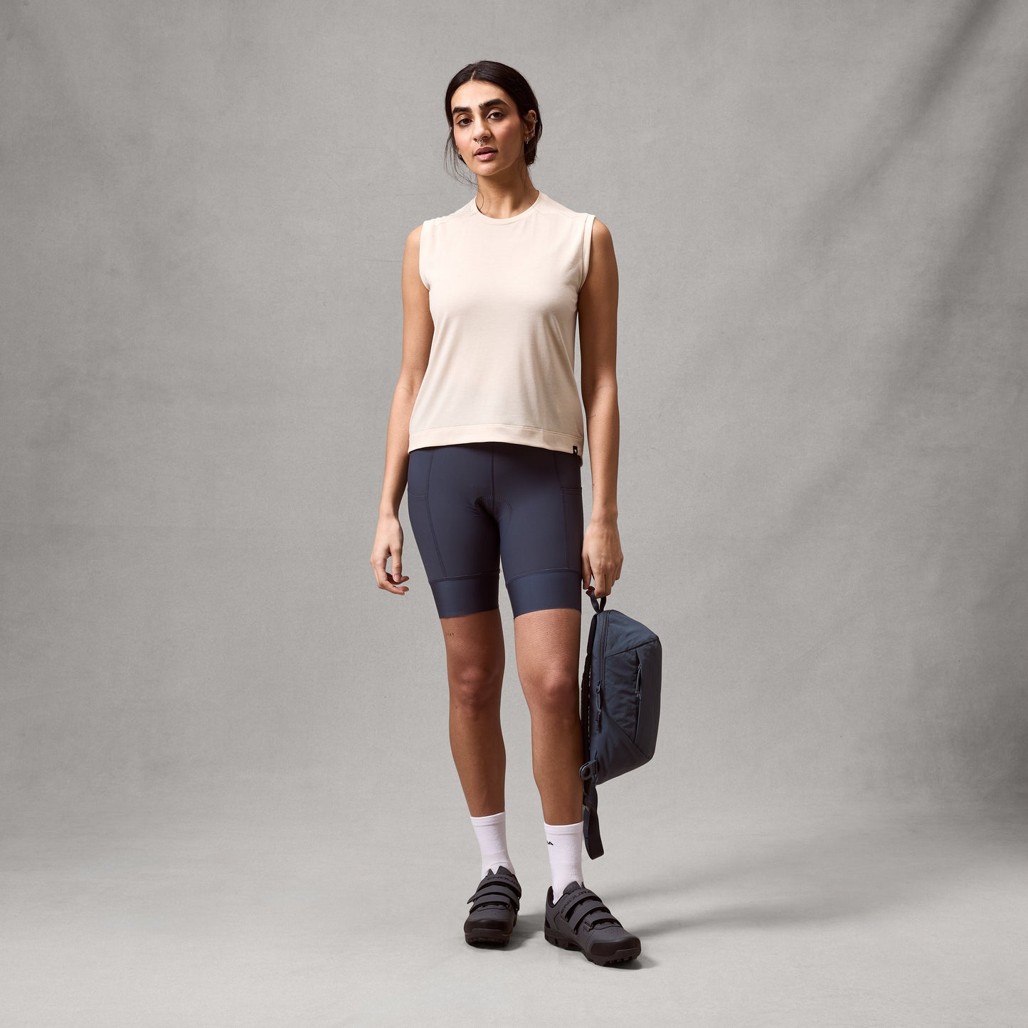 Endura Women's Loop Tech Tank — view 9