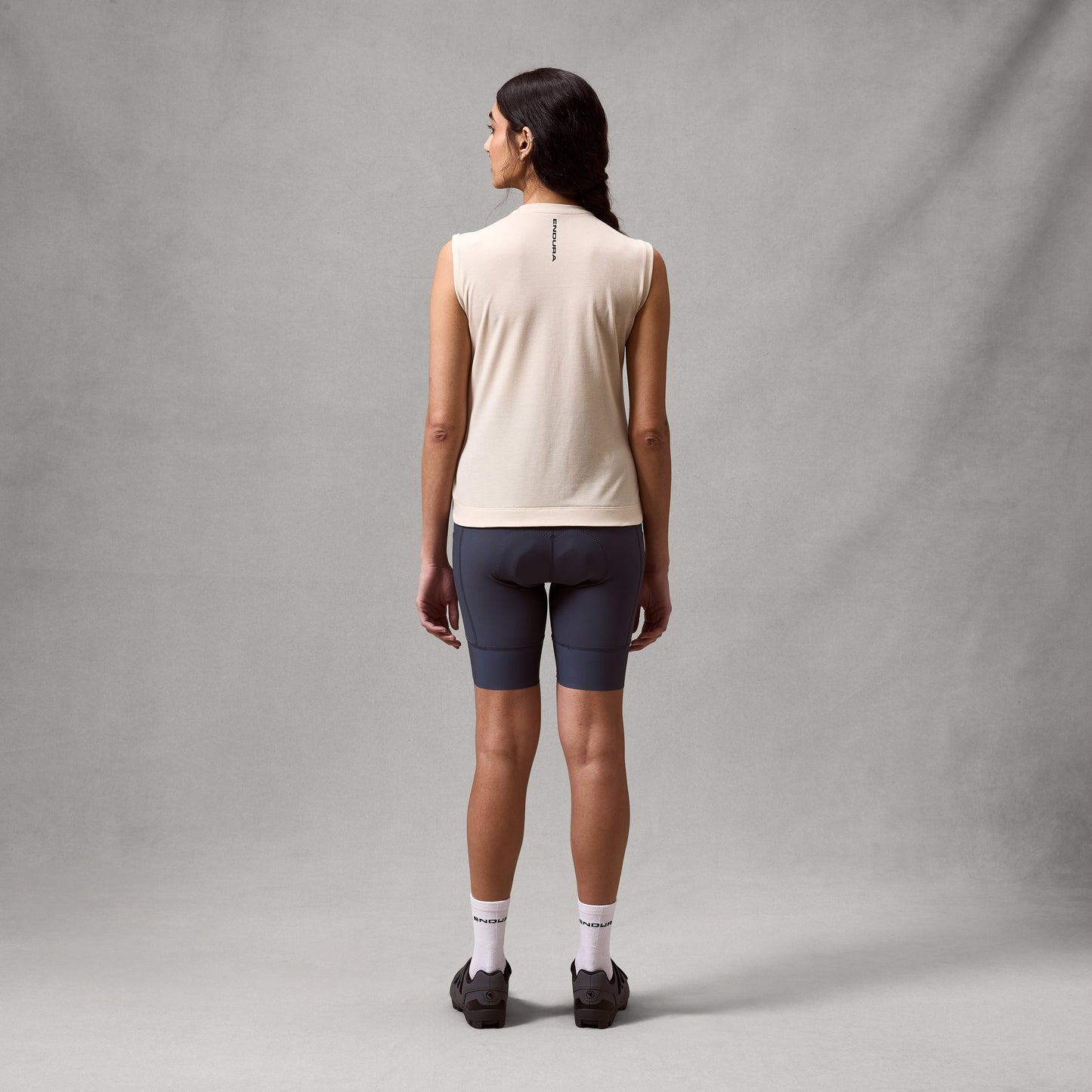 Endura Women's Loop Tech Tank — view 11