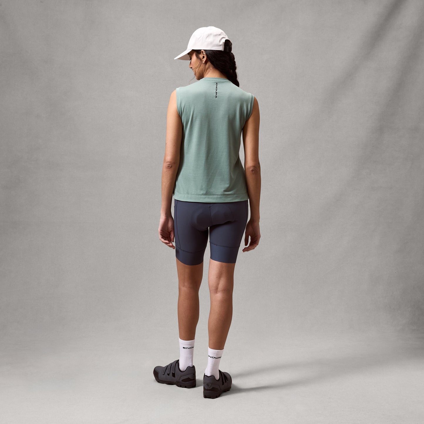 Endura Women's Loop Tech Tank — view 18