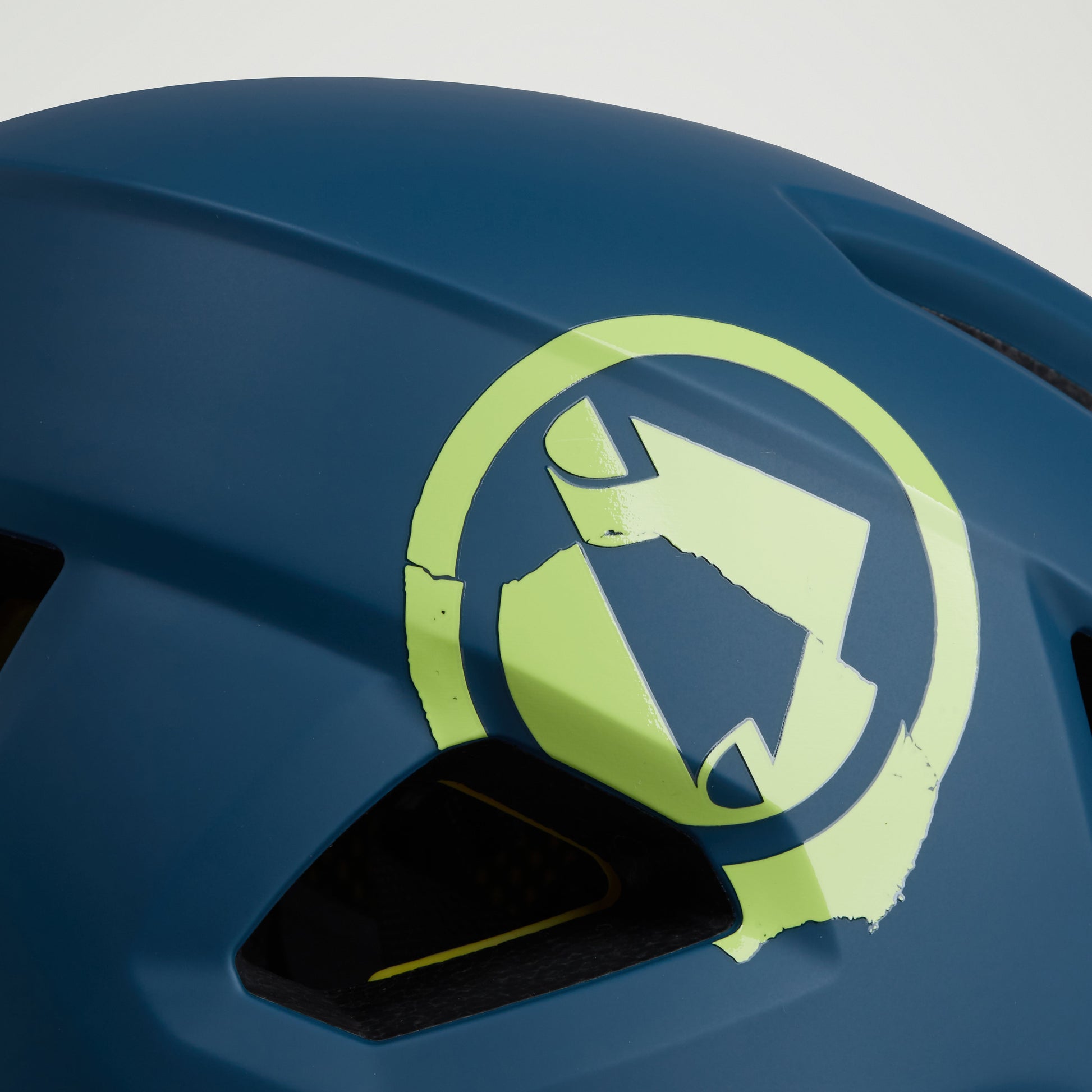 Endura Hummvee Youth Mips Helmet — view 12