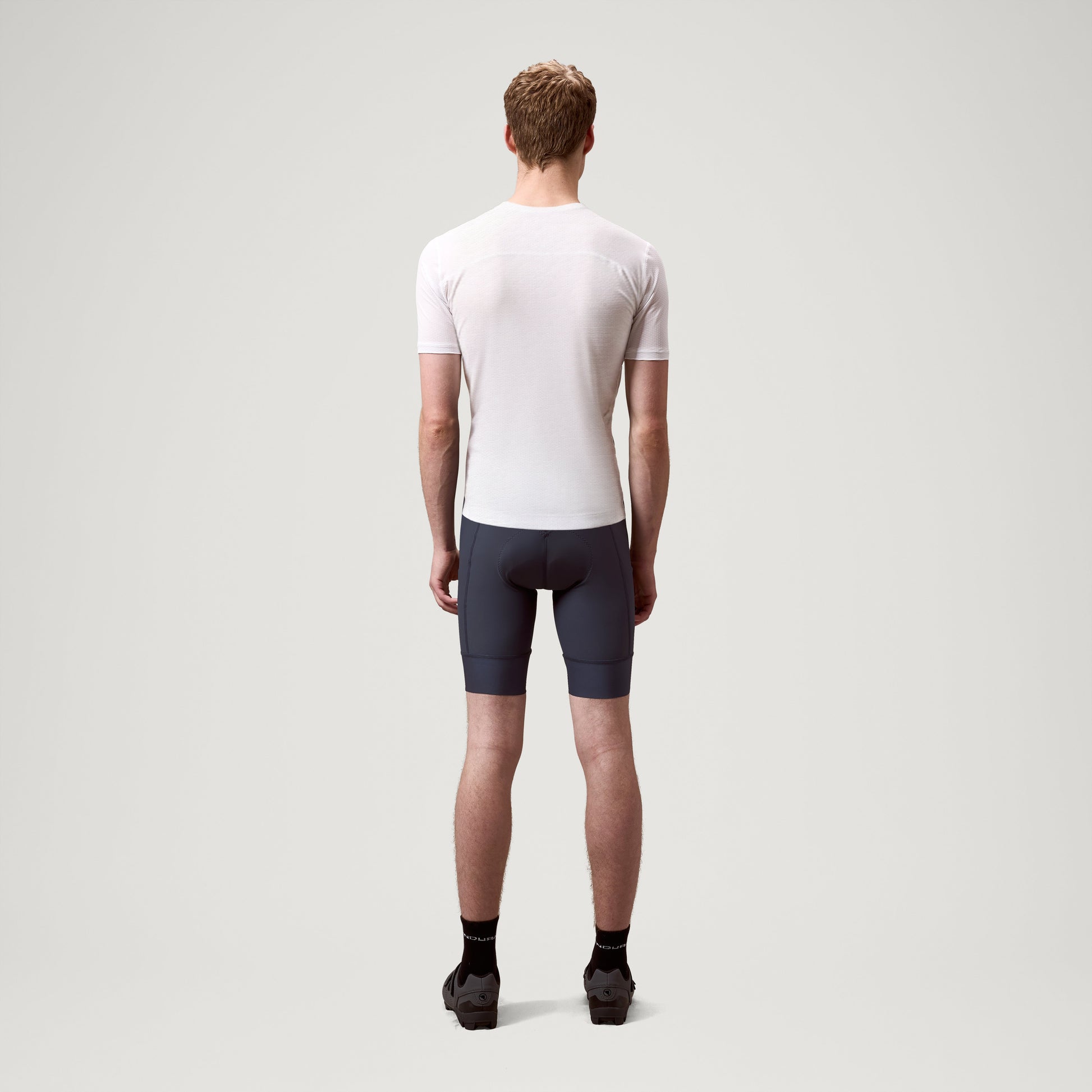 Endura Loop Waist Short — view 5