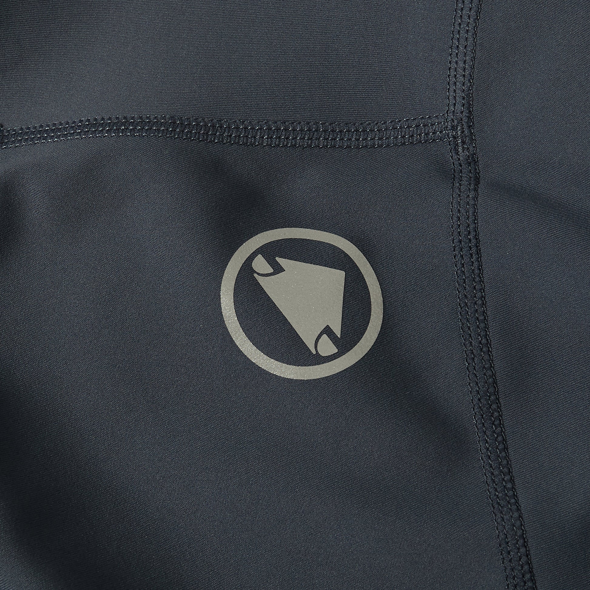 Endura Loop Waist Short — view 8
