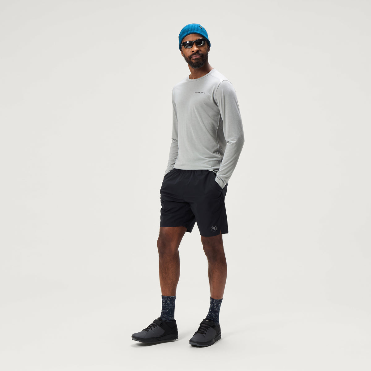 Endura Loop Baggy Short With Liner — view 7