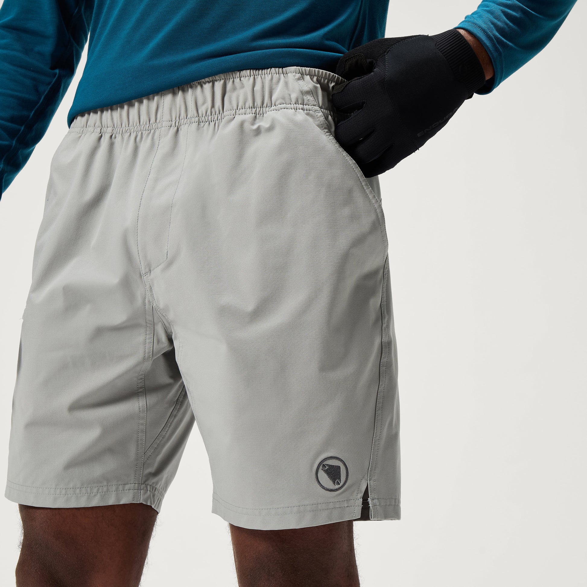 Endura Loop Baggy Short With Liner — view 5