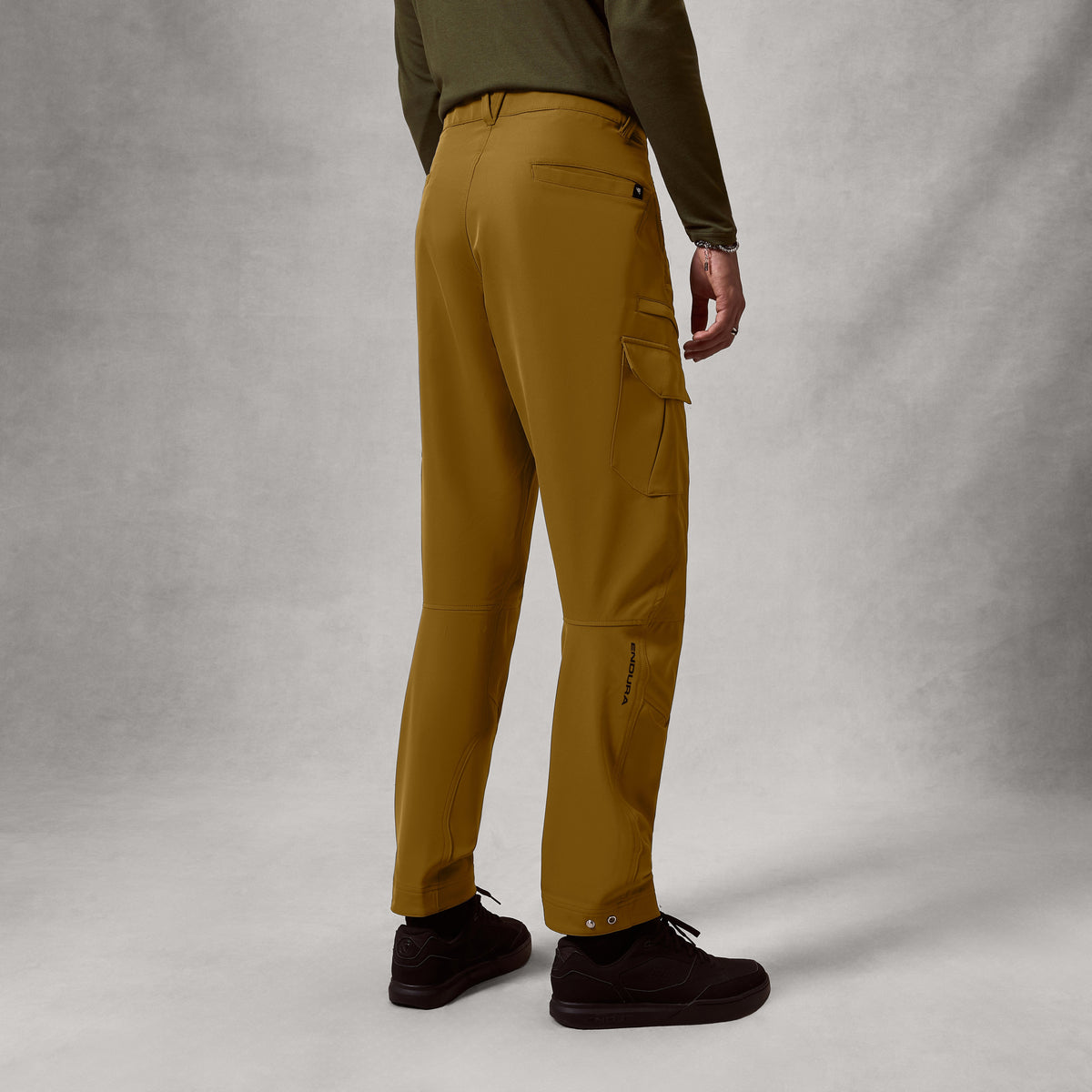 Endura MEN'S LOOP CARGO PANT - Brown