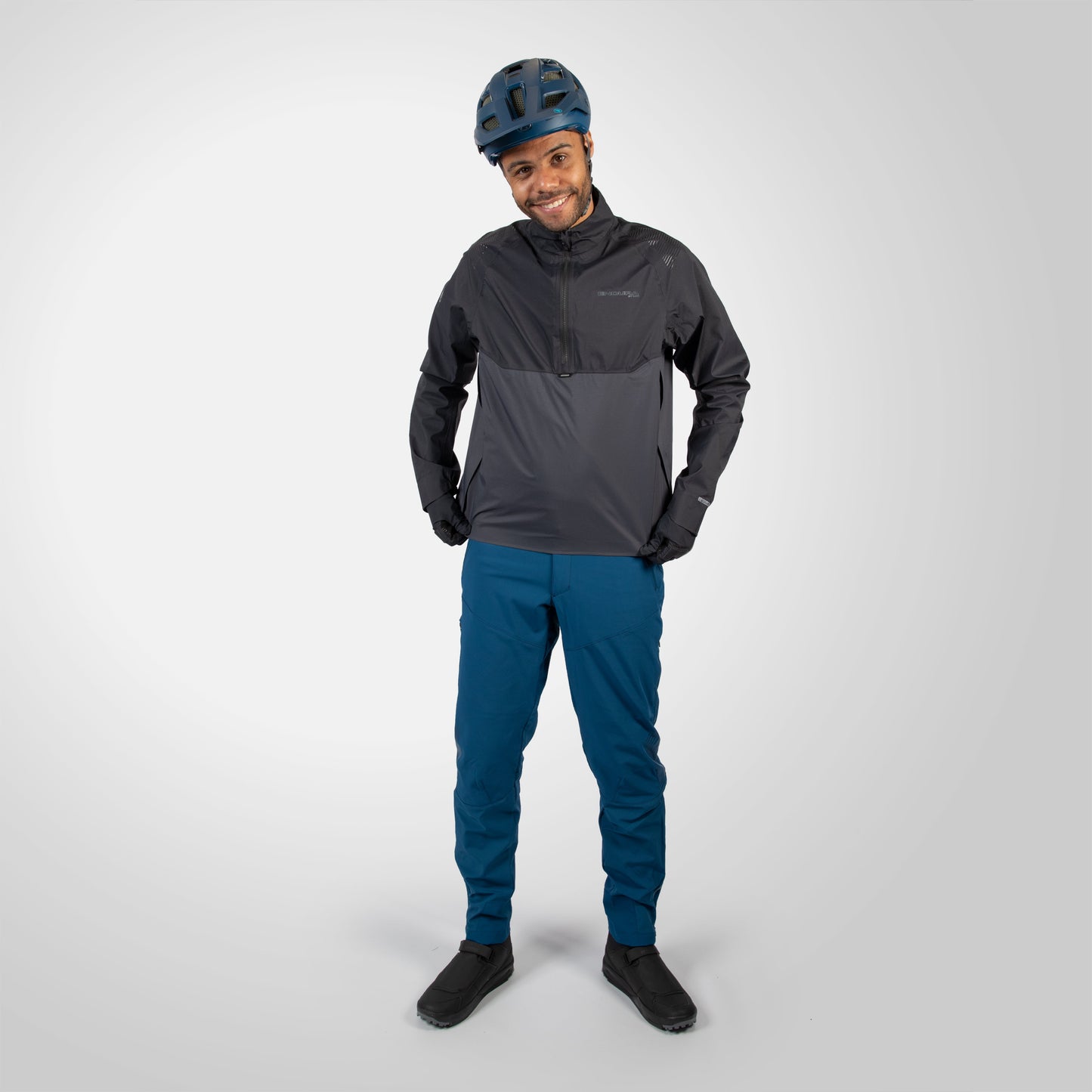 Endura MT500 Lite Pullover Waterproof Jacket - Black