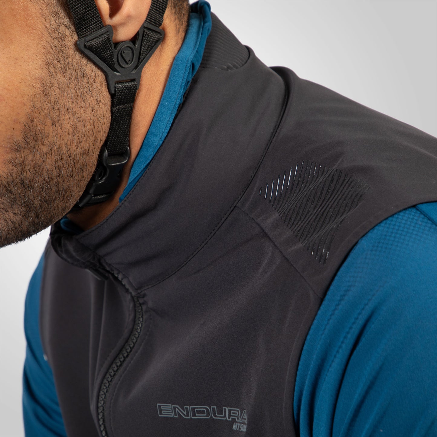 Endura MT500 Spray Gilet — view 5