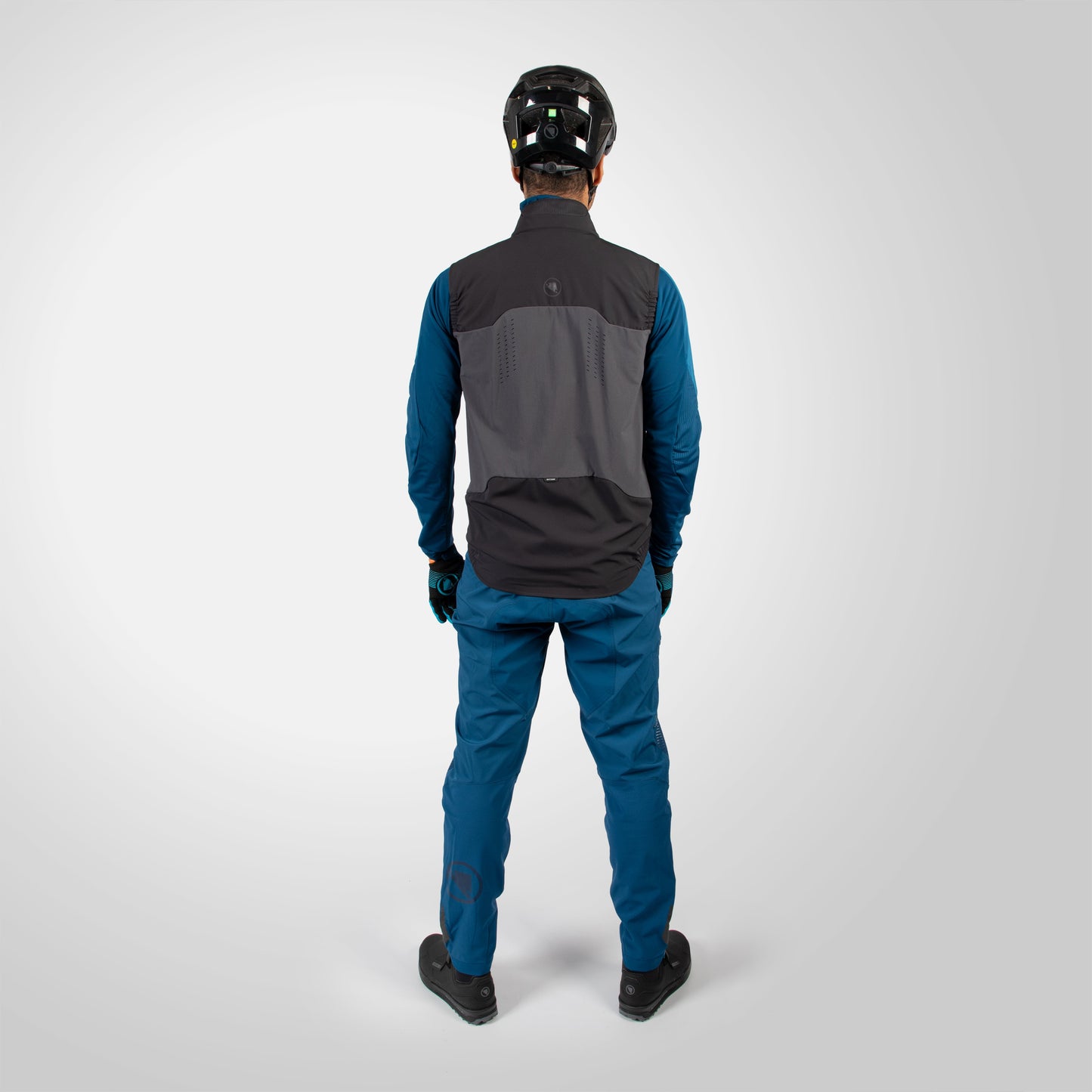 Endura MT500 Spray Gilet — view 3