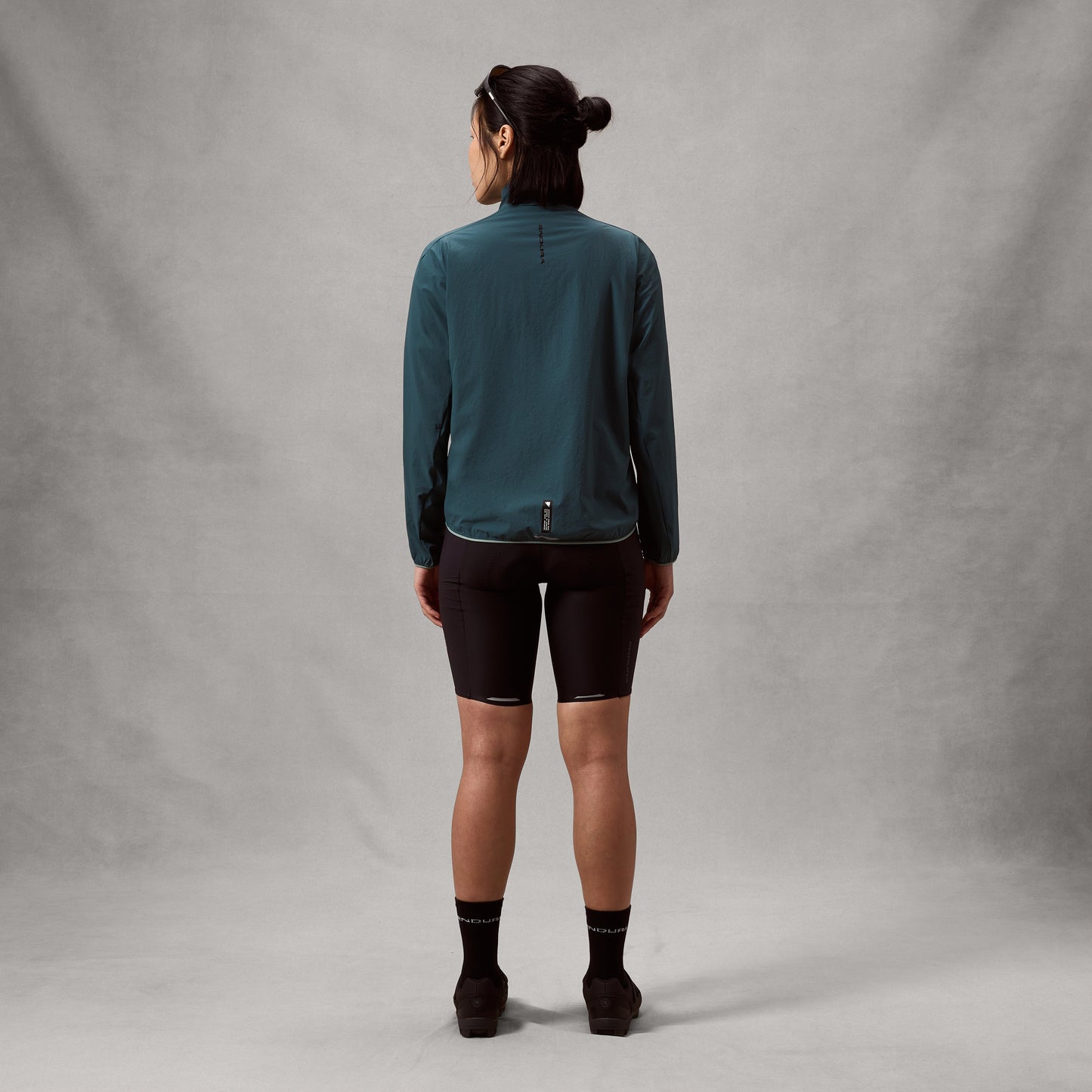 Endura Women's AllTrack Ride Packable Jacket — view 3