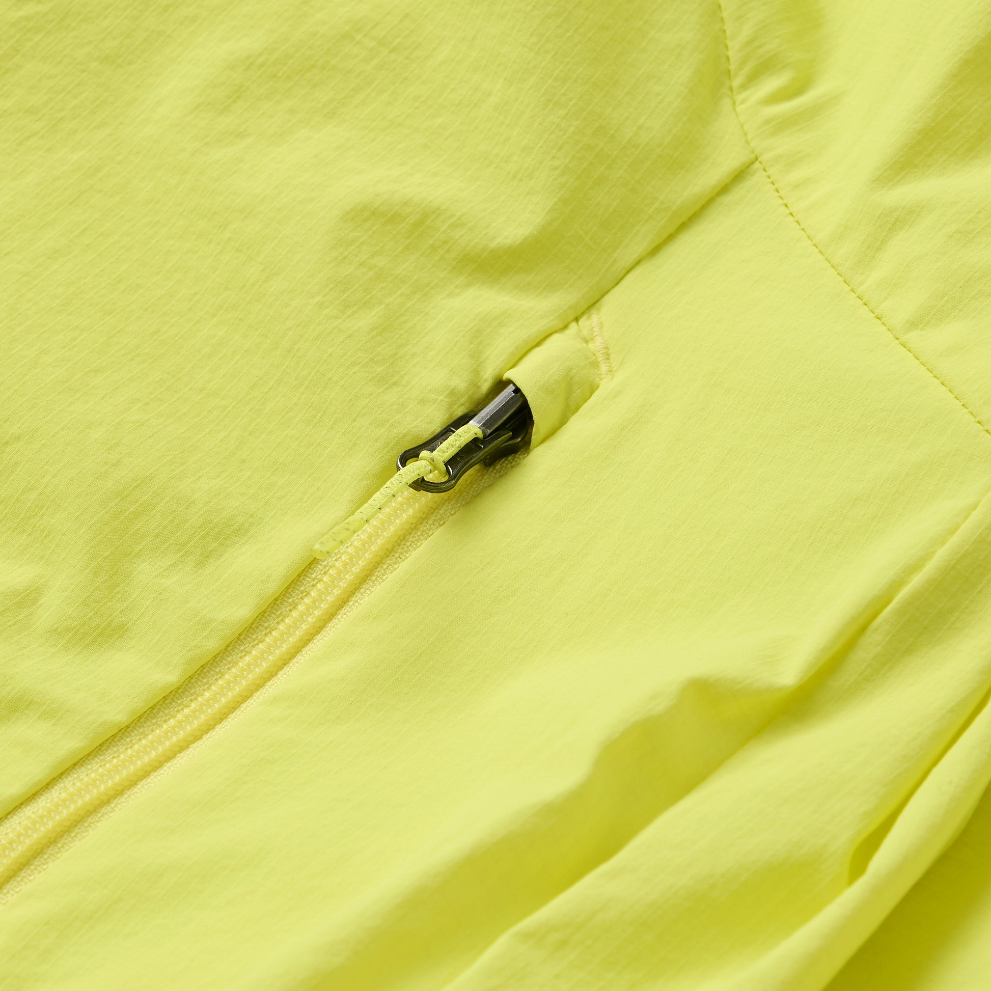 Endura Women's AllTrack Ride Packable Jacket — view 21