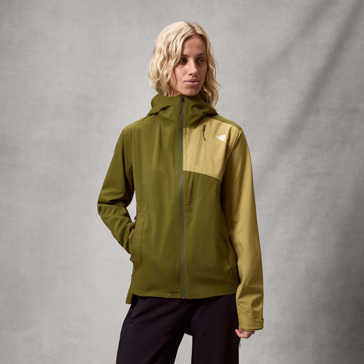 Endura WOMEN'S ALLTRACK ROUT WATERPROOF JACKET - Green