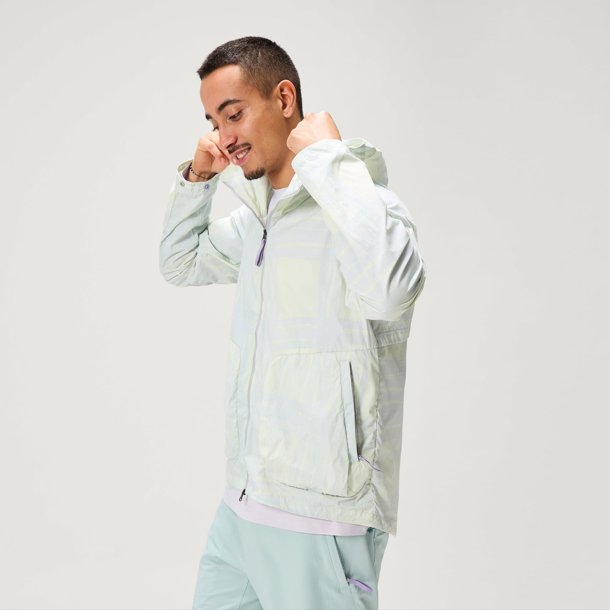 Endura Sultrac Breathable Lightweight Jacket — view 3