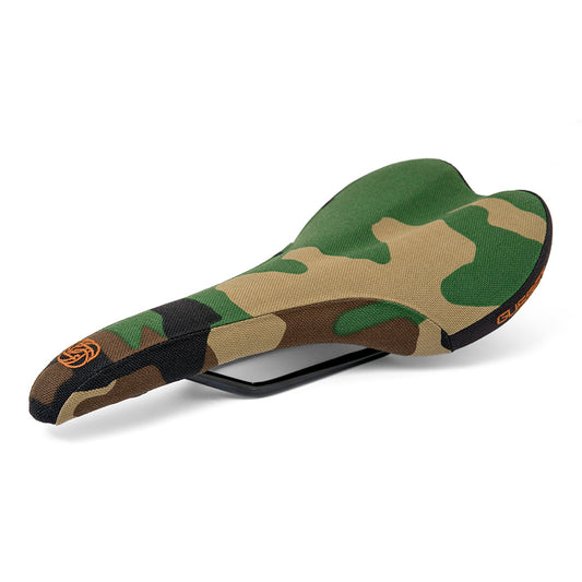 Gusset Components R-Series Saddle - Camouflage